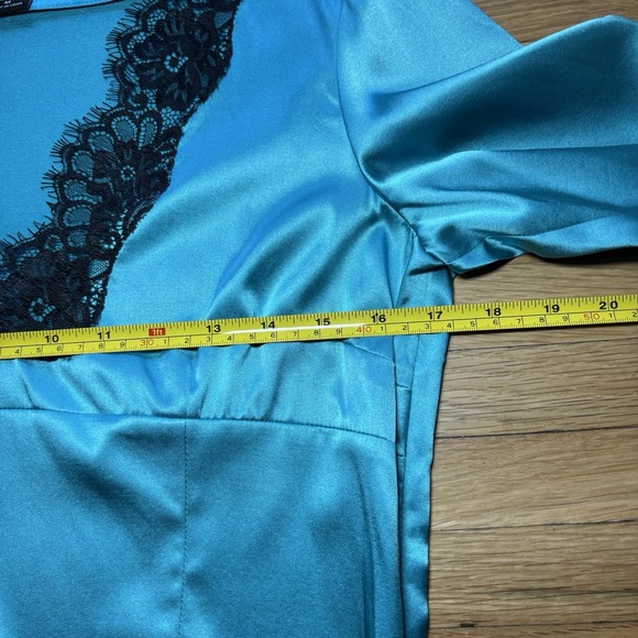 Vintage Y2K Silk & Lace Top M  Turquoise 3/4 Sleeve V-Neck Coquette FairyCore - Picture 10 of 11